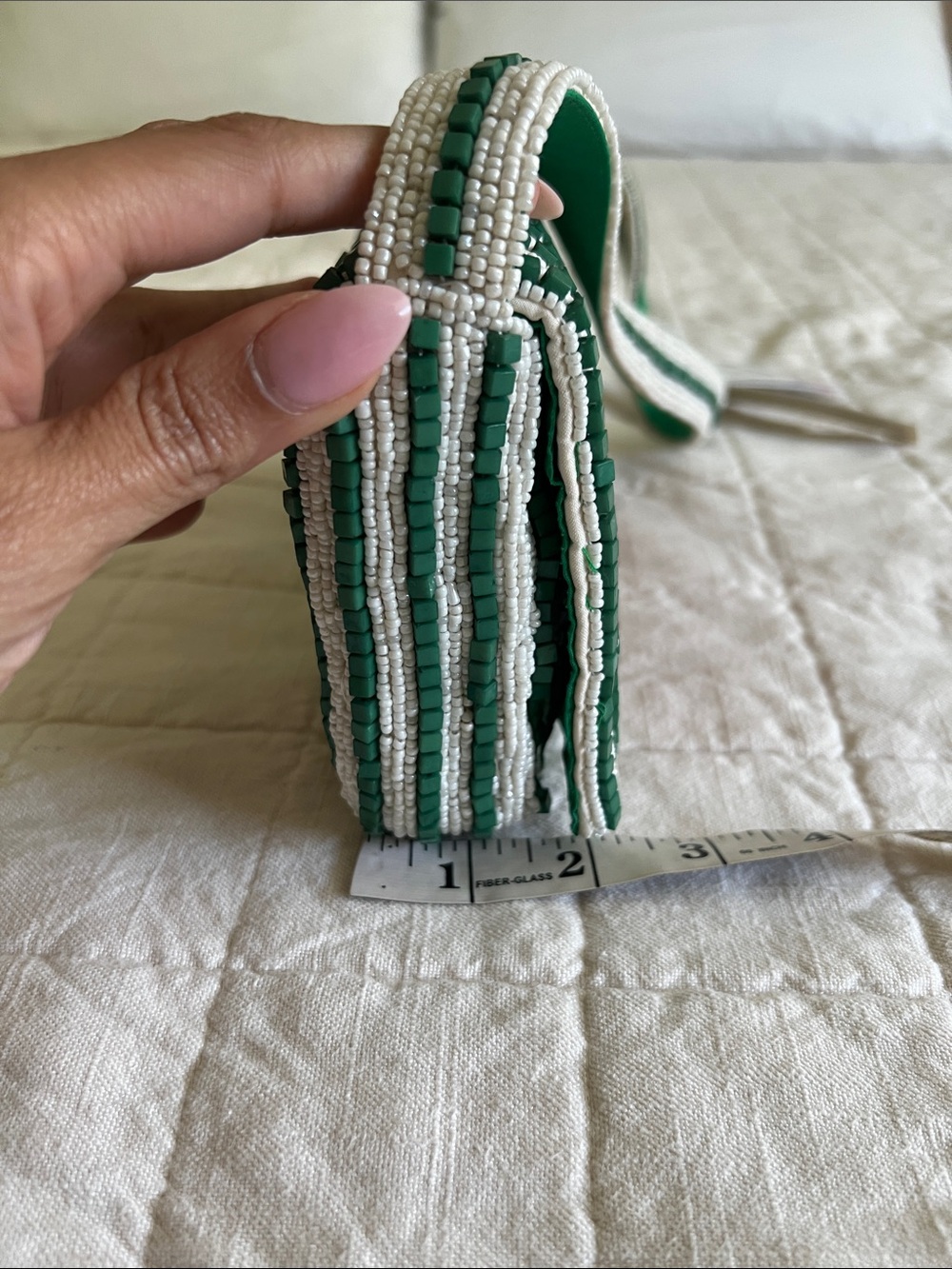 Made in India Tomato Beaded Bag - Picture 5 of 16